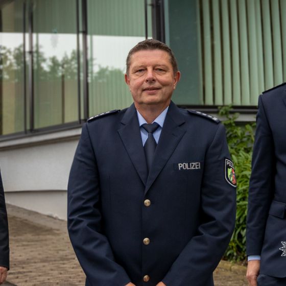 Behördenleiter Dr. Axel Lehmann, Wachleiter Erster Polizeihauptkommissar Axel Korf  und Leiter der Direktion Gefahrenabwehr/Einsatz (G/E) Polizeidirektor Christian Peters